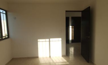 Casa en venta en avenida ideal para negocio en Las Americas, Merida Yucatan