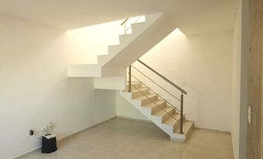 Casa en venta en avenida ideal para negocio en Las Americas, Merida Yucatan