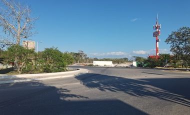 Casa en venta en avenida ideal para negocio en Las Americas, Merida Yucatan