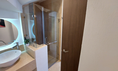 CASA DE ALONDRA CON HAB. EN PB ALTOS JURIQUILLA E1