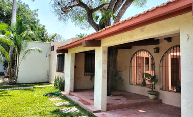 La Casa  del Árbol Club de Golf La Ceiba Recién Remodelada .