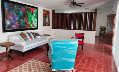 La Casa  del Árbol Club de Golf La Ceiba Recién Remodelada .