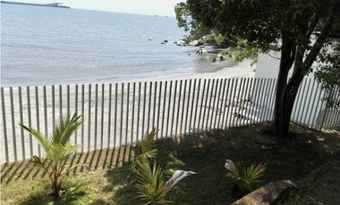 VENTA CASA CON PLAYA SEMI-PRIVADA & VISTA AL MAR EN PRIMERA LINEA