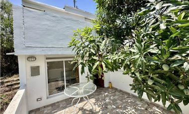 VENTA CASA CON PLAYA SEMI-PRIVADA & VISTA AL MAR EN PRIMERA LINEA