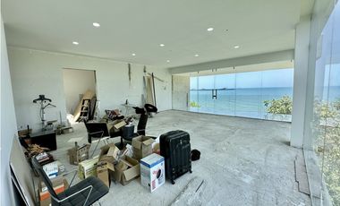VENTA CASA CON PLAYA SEMI-PRIVADA & VISTA AL MAR EN PRIMERA LINEA