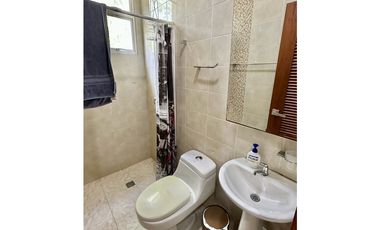 VENTA CASA CON PLAYA SEMI-PRIVADA & VISTA AL MAR EN PRIMERA LINEA