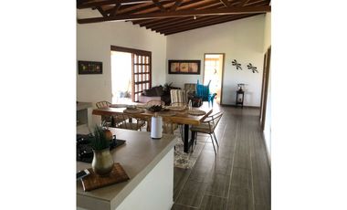 Vendo casa en Yolombó Vda. La Reina parcelación cerrada