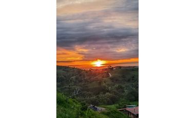 Vendo casa en Yolombó Vda. La Reina parcelación cerrada