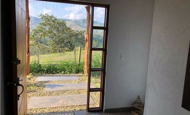 Vendo casa en Yolombó Vda. La Reina parcelación cerrada