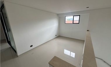 SE VENDE O SE RENTA CASA EN UNIDAD CERRADA EN LA CEJA INMUEBLE DE LUJO