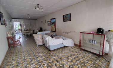 Se vende casa lote en el centro de Santa Marta
