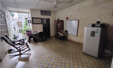 Se vende casa lote en el centro de Santa Marta