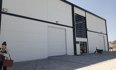 Venta Bodega Frente al PIQ