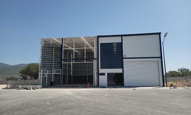 Venta Bodega Frente al PIQ