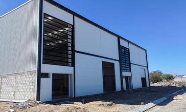 Venta Bodega Frente al PIQ