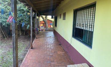 VENDO CASA COLONIAL EN EXCELENTE BARRIO, POSADAS MNES