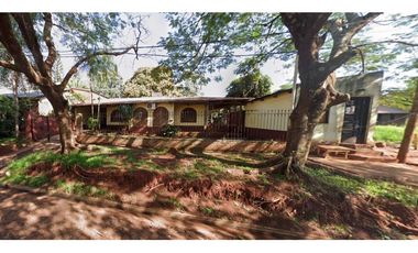 VENDO CASA COLONIAL EN EXCELENTE BARRIO, POSADAS MNES