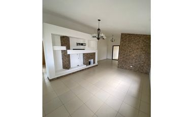 SE ALQUILA CASA EN COSTA VERDE SUMMER HILLS