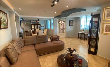 CASA EN VILLA DE LAS FUENTES