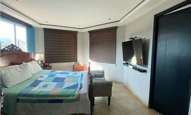 CASA EN VILLA DE LAS FUENTES
