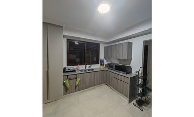 SE ALLQUILA CASA- GOLF GARDENS- AMUEBLADA
