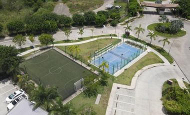 SE ALLQUILA CASA- GOLF GARDENS- AMUEBLADA