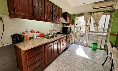 Casa para 2 Familias en venta en Sarandi Este
