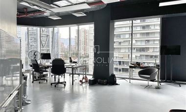 Oficina en Arriendo en Cercano al metro Manquehue, a pasos del Parque Araucano