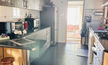 Local Comercial en Venta en Calle Flores Millán