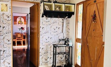 Local Comercial en Venta en Calle Flores Millán