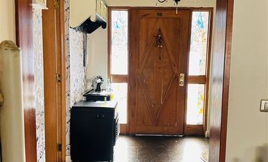 Local Comercial en Venta en Calle Flores Millán