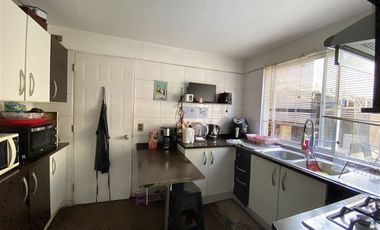 Casa en Arriendo en Fuera de Condominio/Guanaco Norte/ colegio San Francisco Javier!