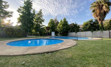 Casa en Arriendo en Fuera de Condominio/Guanaco Norte/ colegio San Francisco Javier!