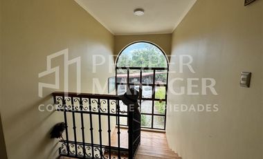 Casa en Venta en Amplia Casa de 333 m2 en Terreno de 5.400 m2