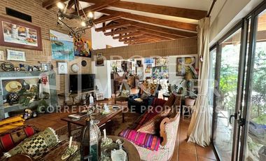 Casa en Venta en Amplia Casa de 333 m2 en Terreno de 5.400 m2