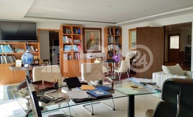 Oficina en venta en Bosques de las Lomas