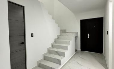 Venta de casa en Villa Universidad