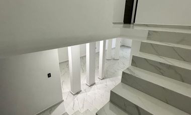 Venta de casa en Villa Universidad
