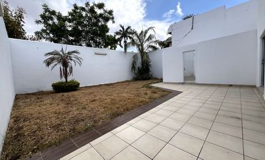 Casa en venta y renta en Las Quintas