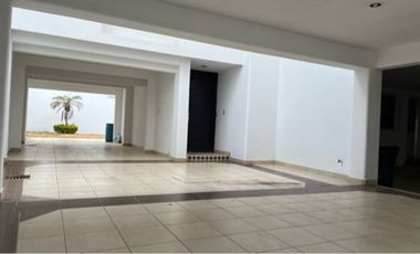 Casa en venta y renta en Las Quintas
