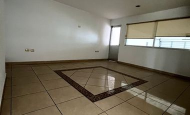 Casa en venta y renta en Las Quintas