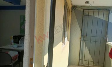 Local Comercial en 2do Nivel en Plaza Las Maria Luisas, Av. Revolución.