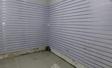 Excelente Local Comercial situado en una zona altamente transitada