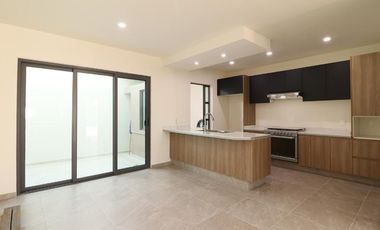 CASA NUEVA EN VENTA EN MORELIA, CAÑADAS DEL BOSQUE
