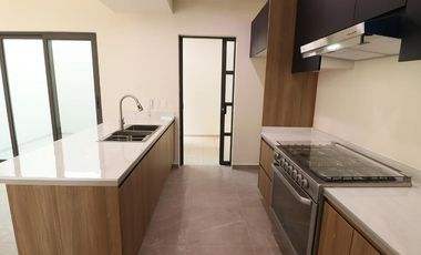 CASA NUEVA EN VENTA EN MORELIA, CAÑADAS DEL BOSQUE