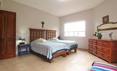 CASA EN VENTA, ZONA TZINTZUNTZAN