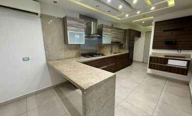 CASA EN VENTA EN BOSQUES DE LAS CUMBRES