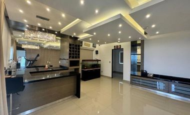 CASA EN VENTA EN BOSQUES DE LAS CUMBRES