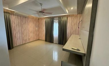 CASA EN VENTA EN BOSQUES DE LAS CUMBRES