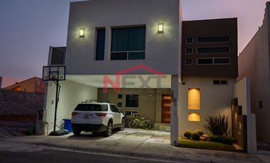 CASA EN RENTA SIN MUEBLES EN PRIVANZAS DEL CAMPESTRE